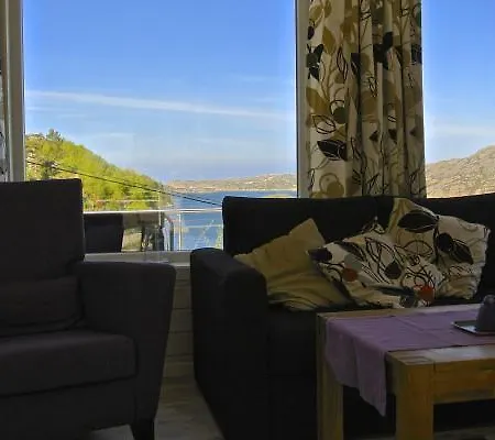 Lille Haugesund 8x Incl Motorboot بيت للعطل *