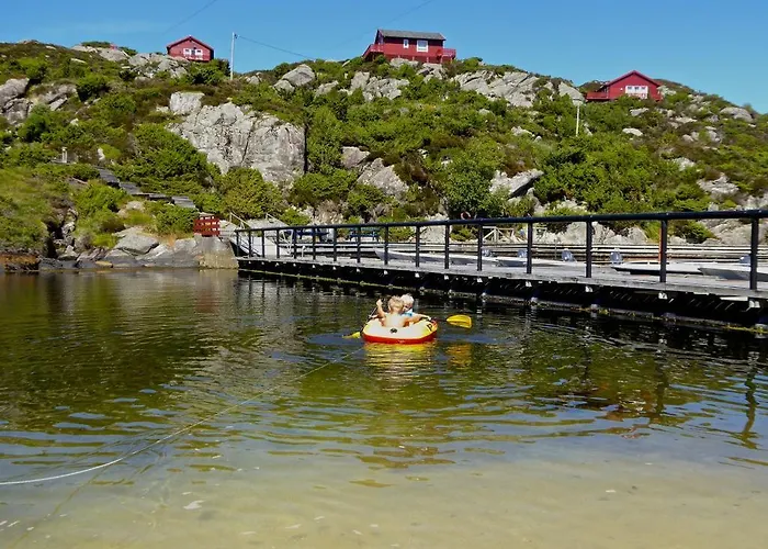 Lille Haugesund 8x Incl Motorboot Hagland