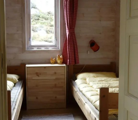 Lille Haugesund 8x Incl Motorboot