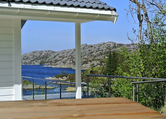 Lille Haugesund 8x Incl Motorboot